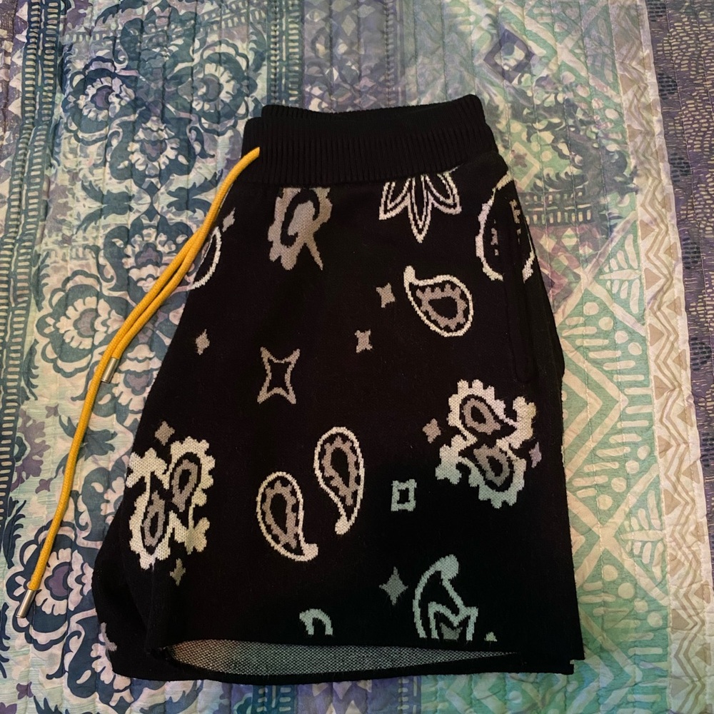 Black and White Patterned Skirt